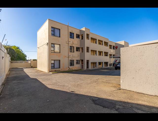2 BEDROOM APARTMENT FOR SALE IN BLACKHEATH